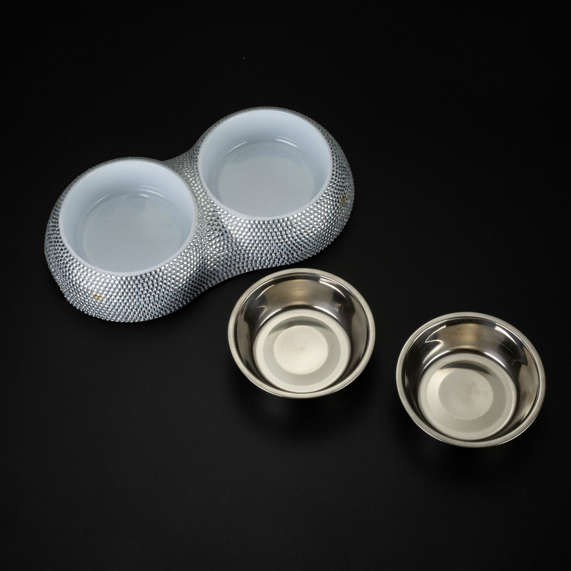 Diamond-Studded Stainless Steel Double Dog Bowl – Elegant Pet Feeder